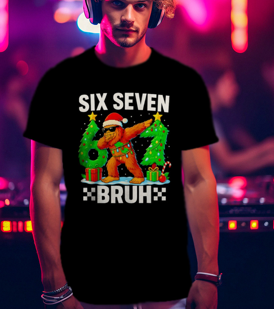 Six Seven Bigfoot Santa Dabbing Bruh Christmas Funny T-Shirt