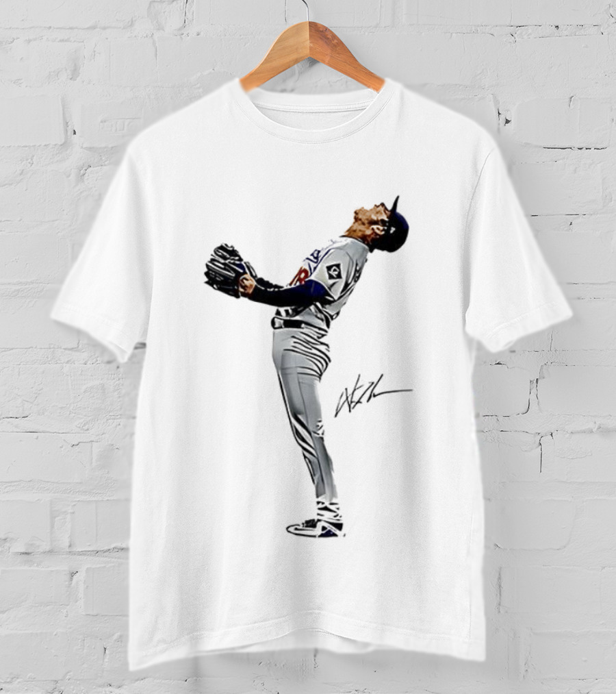 Yoshinobu Yamamoto Los Angeles Dodgers Lights Out Signature Baseball Player Pose T-Shirt