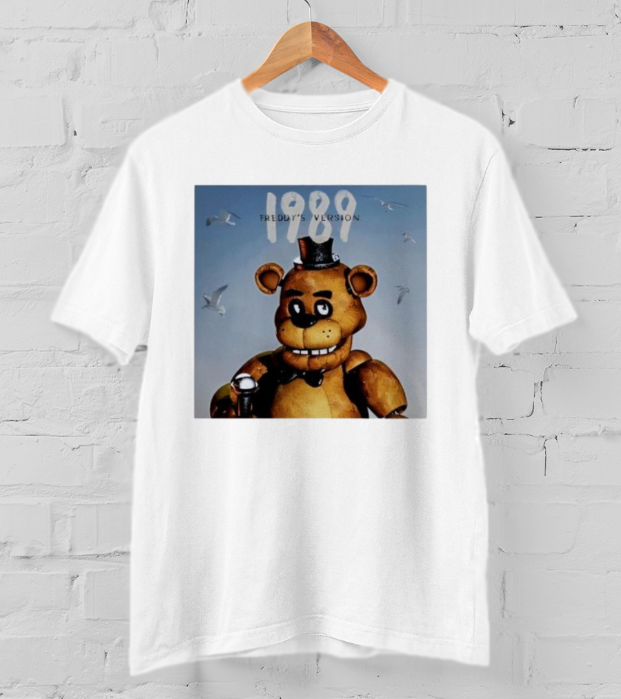 1989 Freddy's Version Bear With Microphone And Seagulls T-Shirt