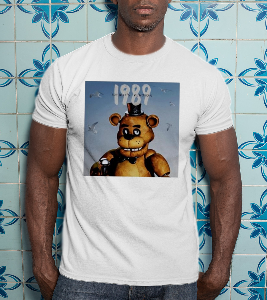 1989 Freddy's Version Bear With Microphone And Seagulls T-Shirt