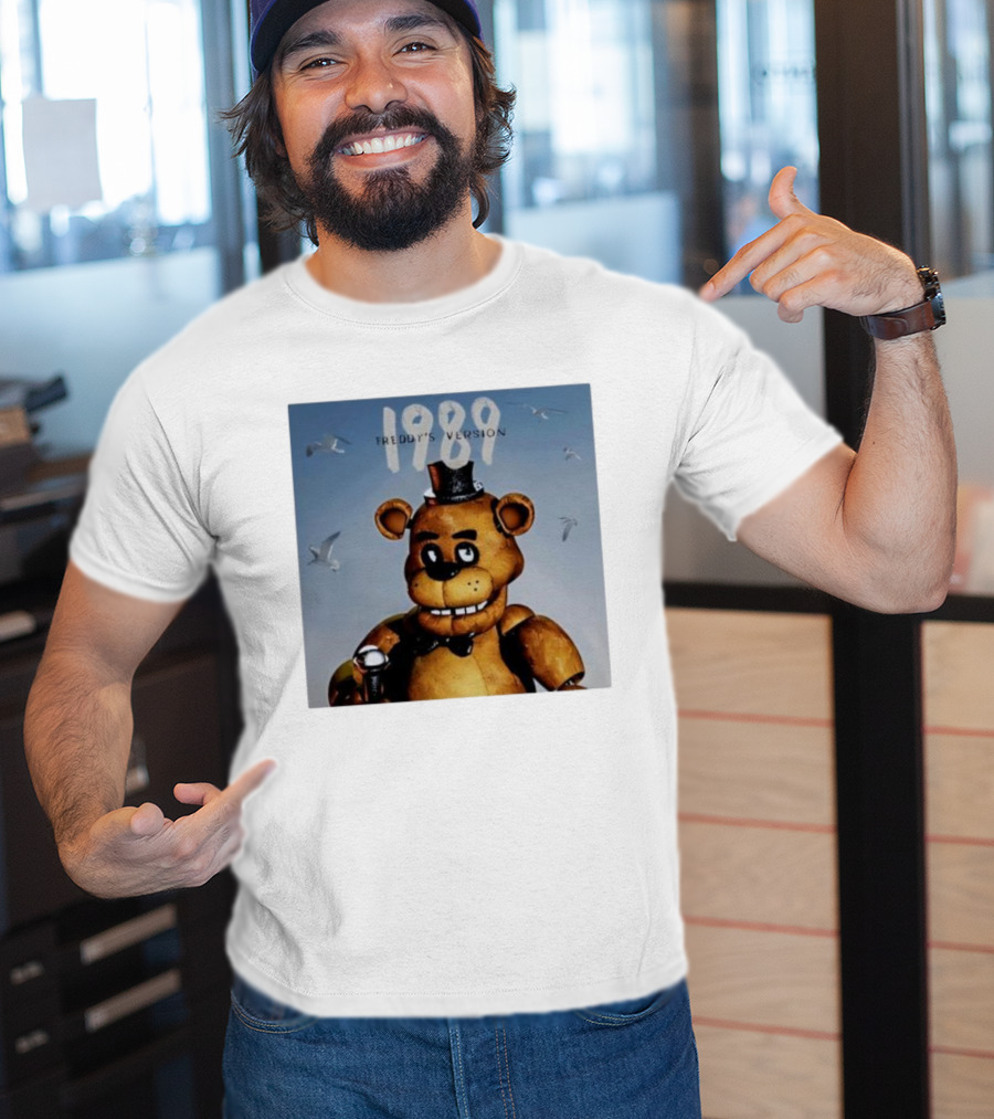 1989 Freddy's Version Bear With Microphone And Seagulls T-Shirt