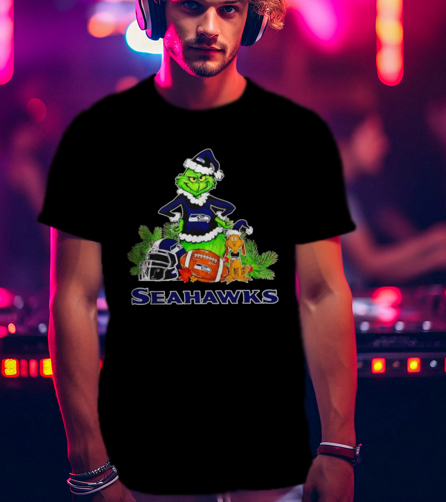Grinch And Max With Seattle Seahawks Christmas Helmets And Football T-Shirt