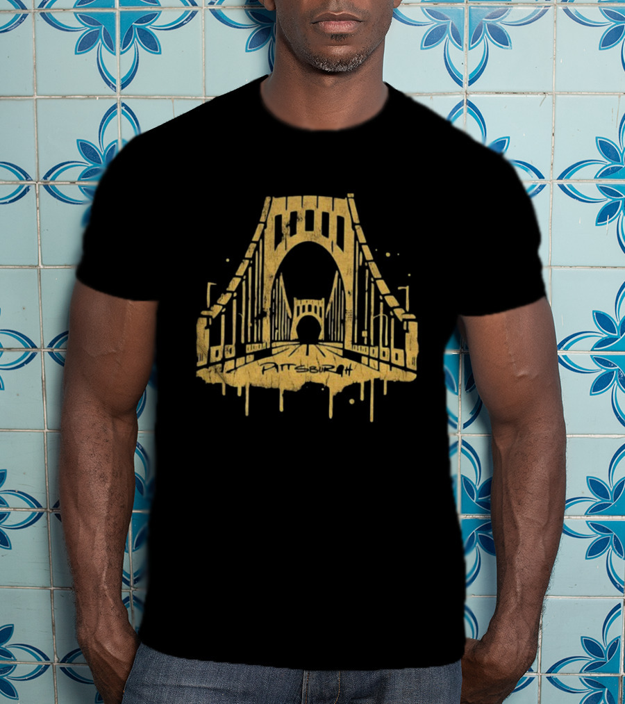Bridge Graffiti Pittsburgh Steelers City Football Vintage T-Shirt