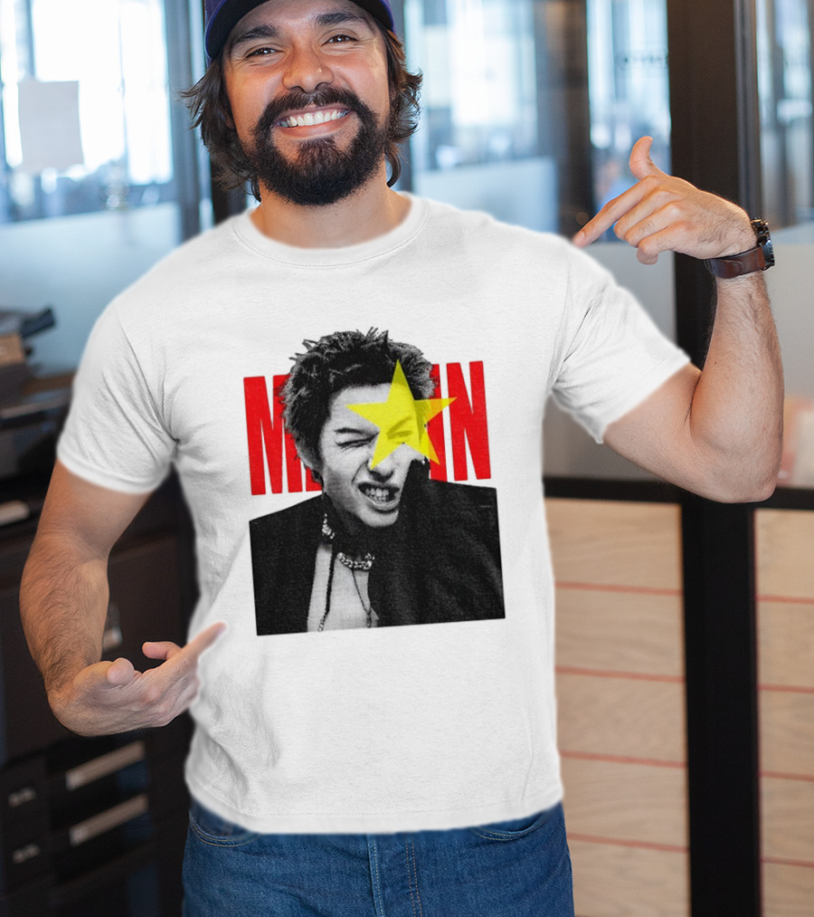 Martin Cortis Vintage Kpop Star 90s Style Iconic Yellow Star T-Shirt