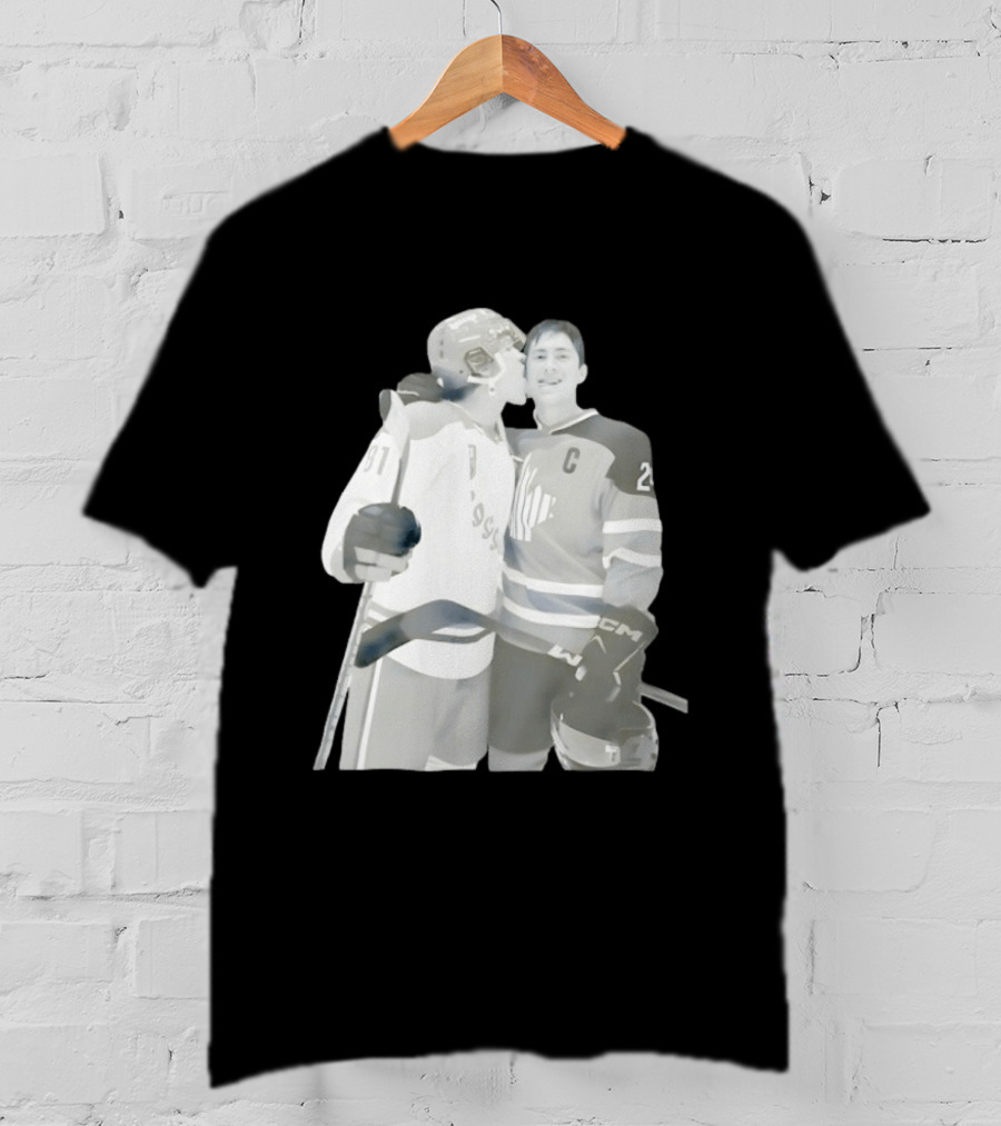 Ilya Rozanov Licks Shane Hollander Face Hockey Romance 81 25 C Ice Embrace T-Shirt