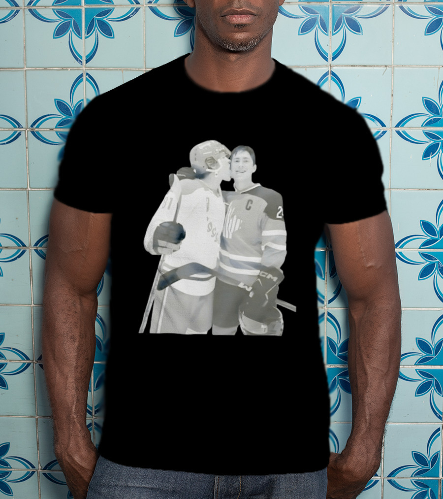 Ilya Rozanov Licks Shane Hollander Face Hockey Romance 81 25 C Ice Embrace T-Shirt