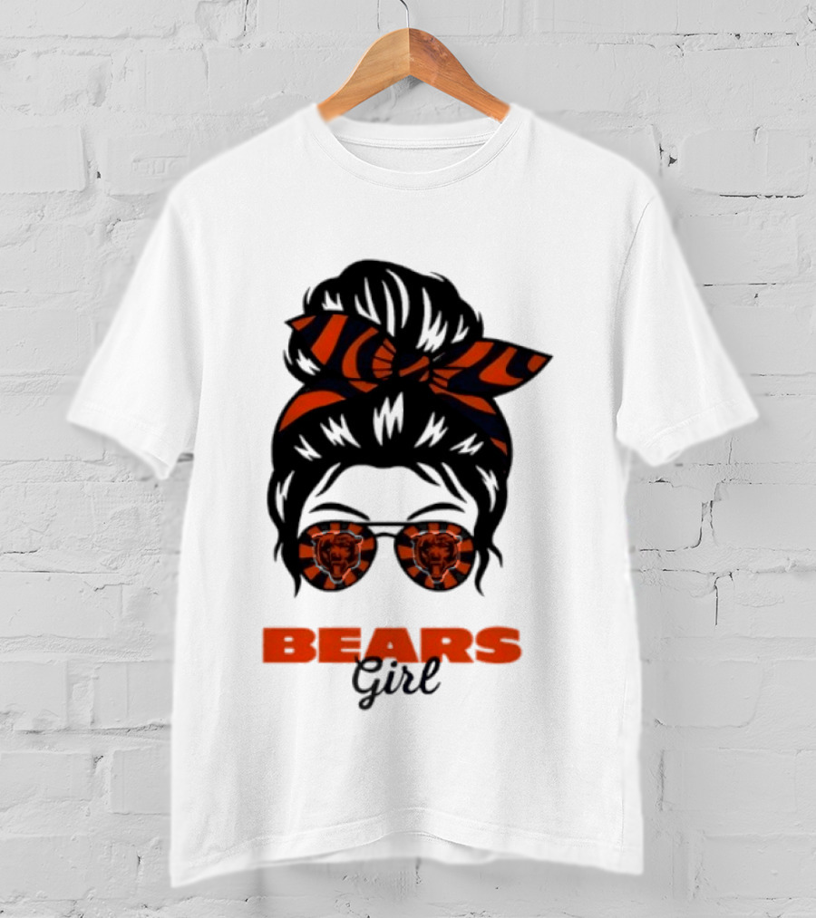 Chicago Bears Girl Messy Bun Glasses Football Fan T-Shirt
