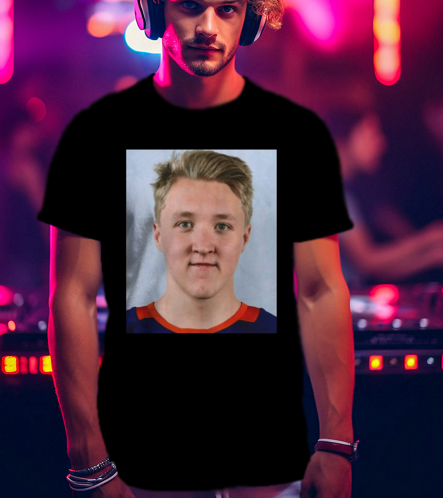 Simon Holmstrom New York Islanders Profile Player T-Shirt