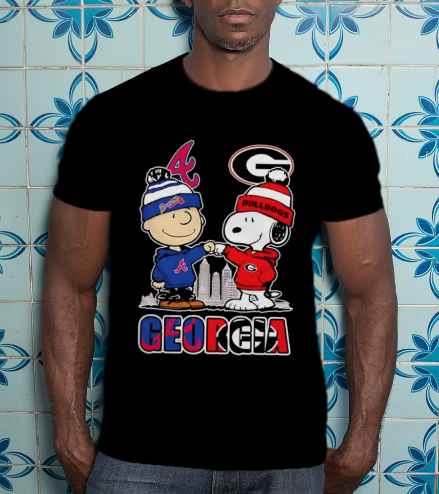 Atlanta Braves Charlie Brown Georgia Bulldogs Snoopy Merry Peanuts Christmas 2025 T-Shirt