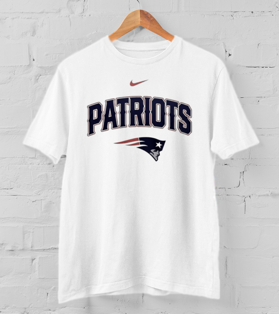 Snoopy Charlie Brown New England Patriots Put On The Armor Of God Let's Go Patriots Nike Patriots T-Shirt