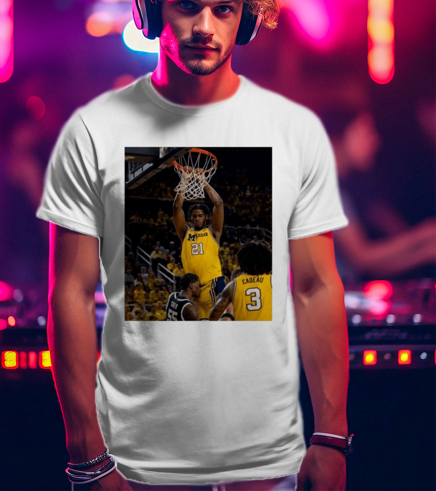 Morez Johnson Jr. Dunk Michigan Vs Carr Cadeau Basketball Moment T-Shirt