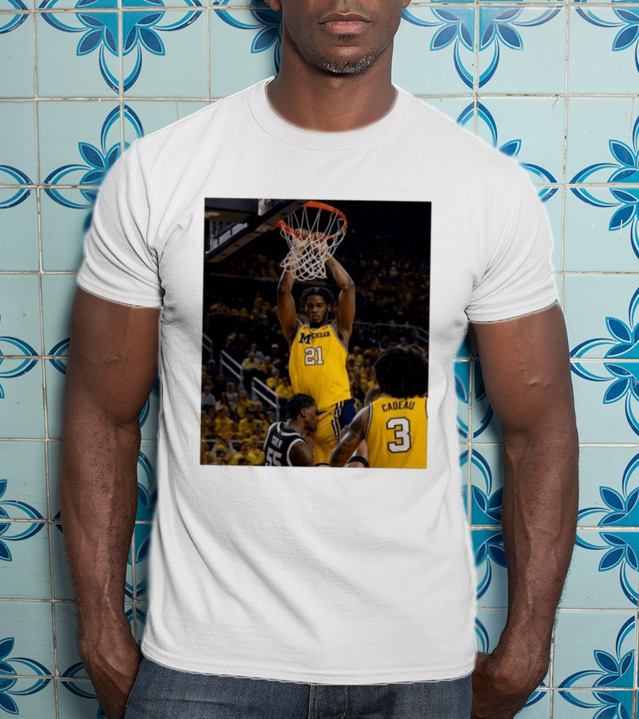 Morez Johnson Jr. Dunk Michigan Vs Carr Cadeau Basketball Moment T-Shirt