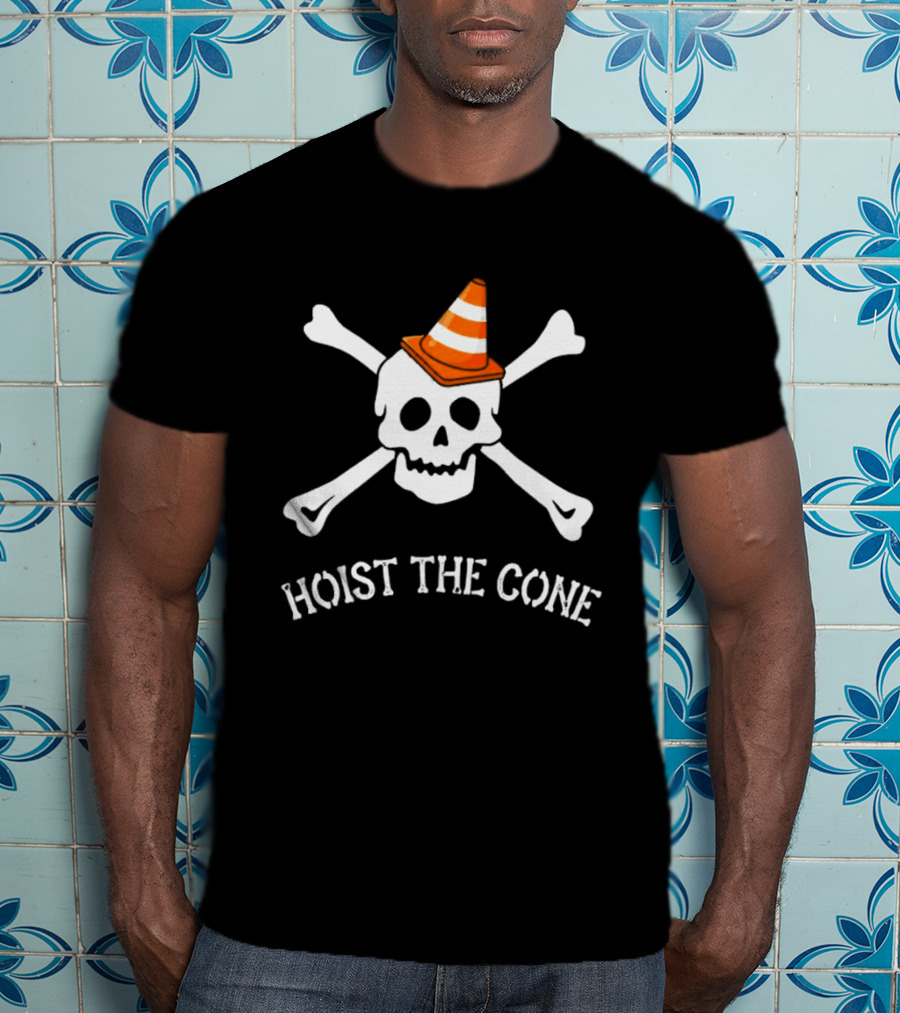 Pittsburgh Pirates Skull Crossbones Hoist The Cone Traffic Hat T-Shirt