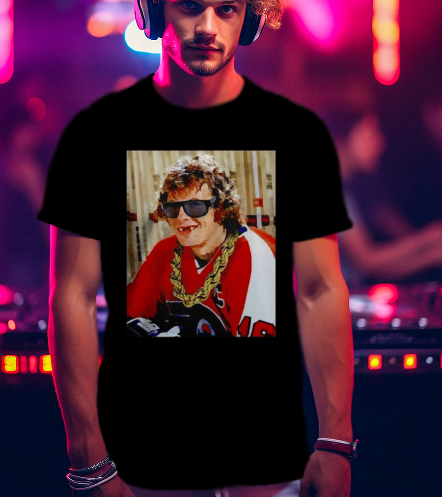 Philadelphia Flyers Bobby Clarke Retro Style Smile Iconic 1970s Nostalgia T-Shirt