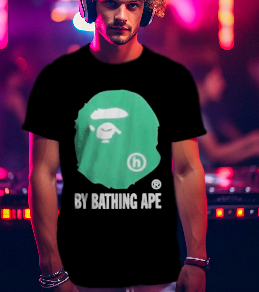 Bape A Bathing Ape Green Big Ape Head Hologram By Bathing Ape And Bapesta Trucker Hat Set 2026 T-Shirt