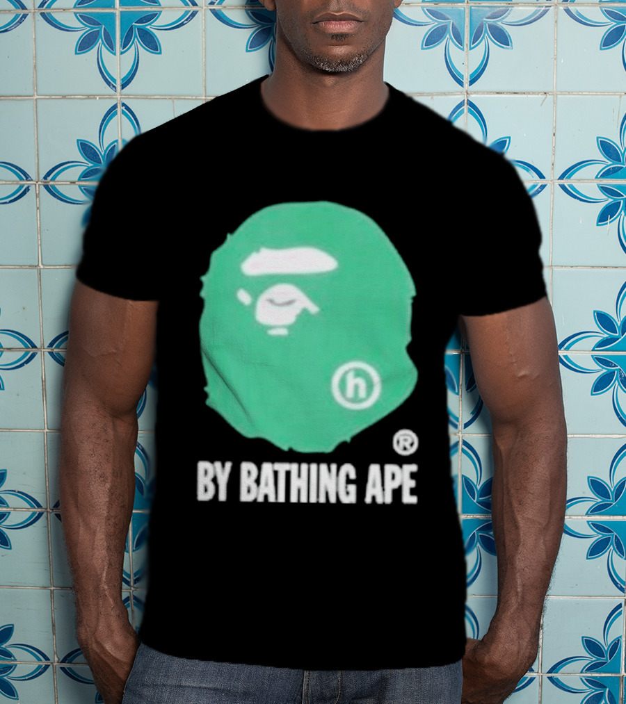 Bape A Bathing Ape Green Big Ape Head Hologram By Bathing Ape And Bapesta Trucker Hat Set 2026 T-Shirt