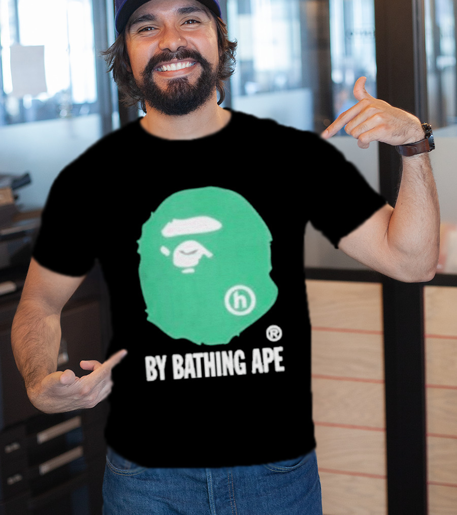 Bape A Bathing Ape Green Big Ape Head Hologram By Bathing Ape And Bapesta Trucker Hat Set 2026 T-Shirt