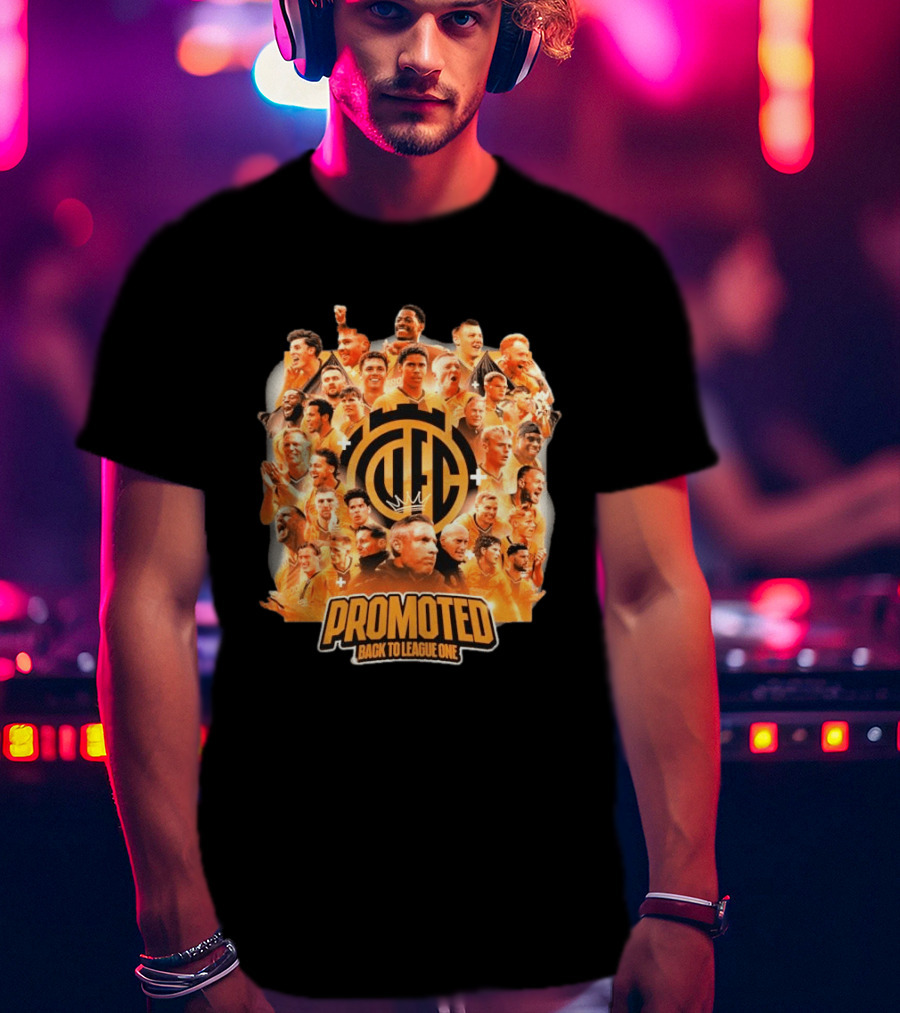 Cambridge United FC Promoted Back To League One 2026 Team Celebration Montage T-Shirt