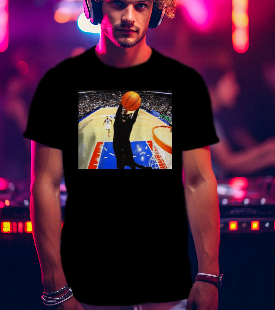 Jarrett Allen Cat Dunking Basketball On Court T-Shirt