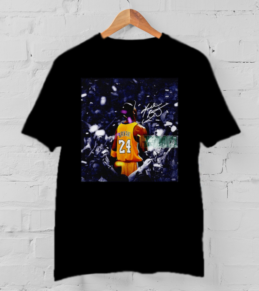 Kobe Bryant Los Angeles Lakers Number 24 Autograph Basketball Fans T-Shirt