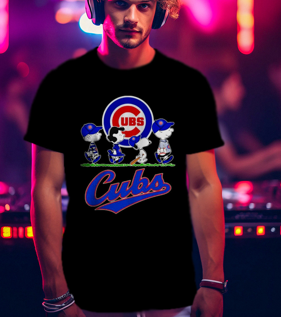 Chicago Cubs Peanuts Characters Walking 2026 T-Shirt