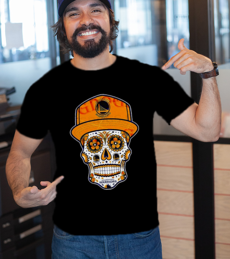 Golden State Warriors Sugar Skull Día De Muertos Cap And Floral T-Shirt