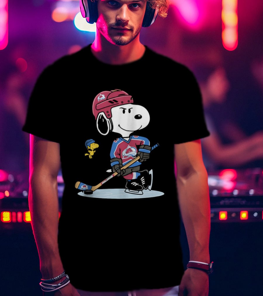 Snoopy Woodstock Colorado Avalanche NHL Hockey Peanuts Collaboration T-Shirt