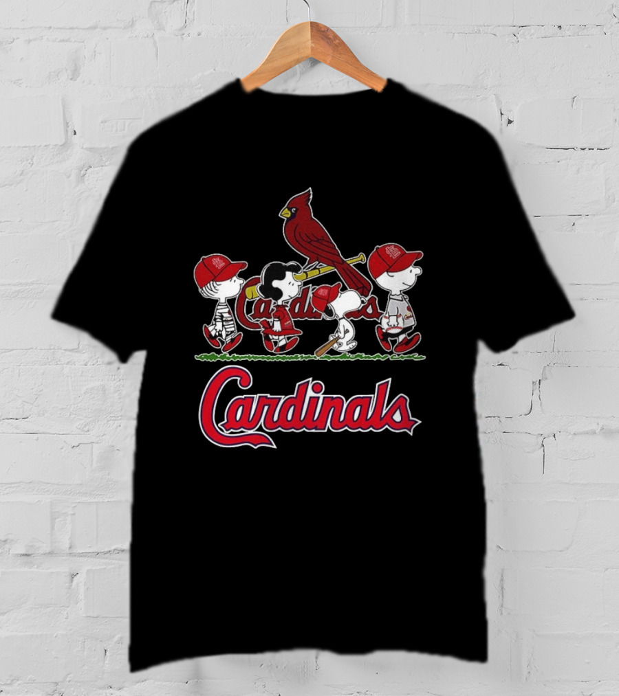 St. Louis Cardinals Peanuts Snoopy Charlie Brown Lucy Baseball T-Shirt
