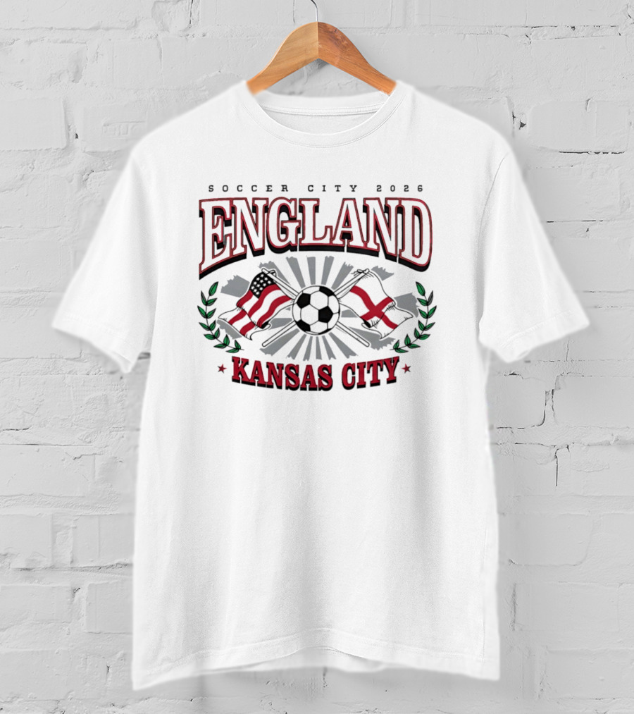 England Soccer City 2026 Flags Kansas City USA UK Soccer Ball T-Shirt