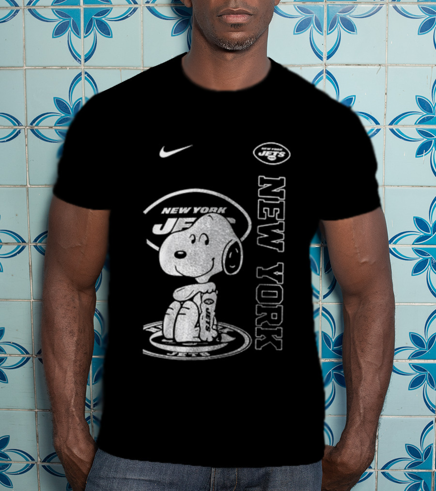 New York Jets Snoopy Yes I'm Old Thank You For The Memories T-Shirt
