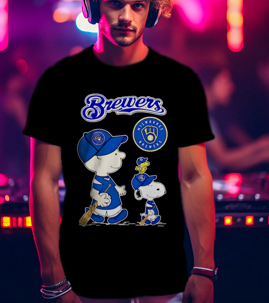 Brewers Charlie Brown Snoopy Woodstock Milwaukee Brewers T-Shirt