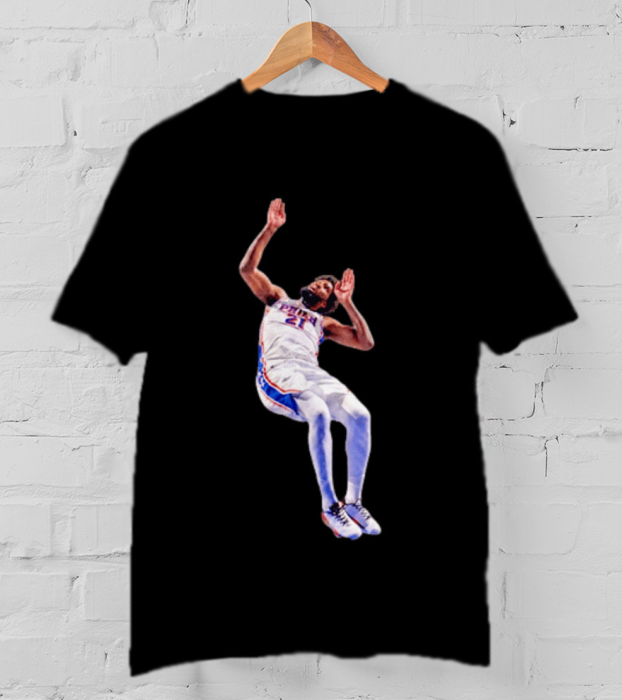 New York Knicks Mitchell Robinson Dunking On Philadelphia Player T-Shirt