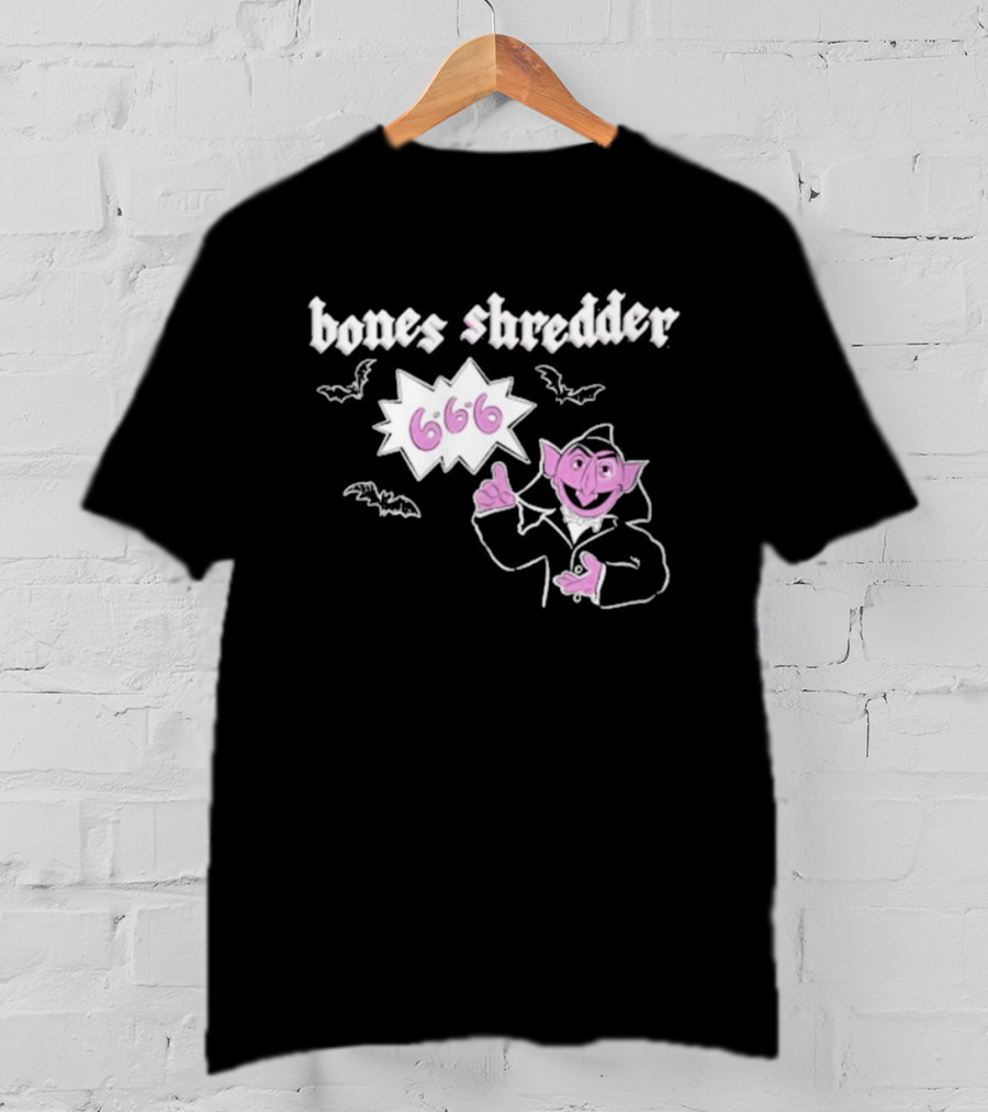Bones Shredder Vampire Count 666 Halloween Bats T-Shirt