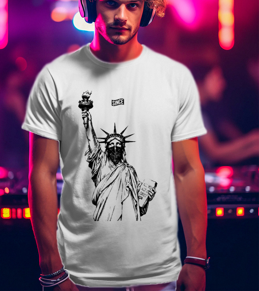 Since 1982 Liberty Statue Vintage New York T-Shirt