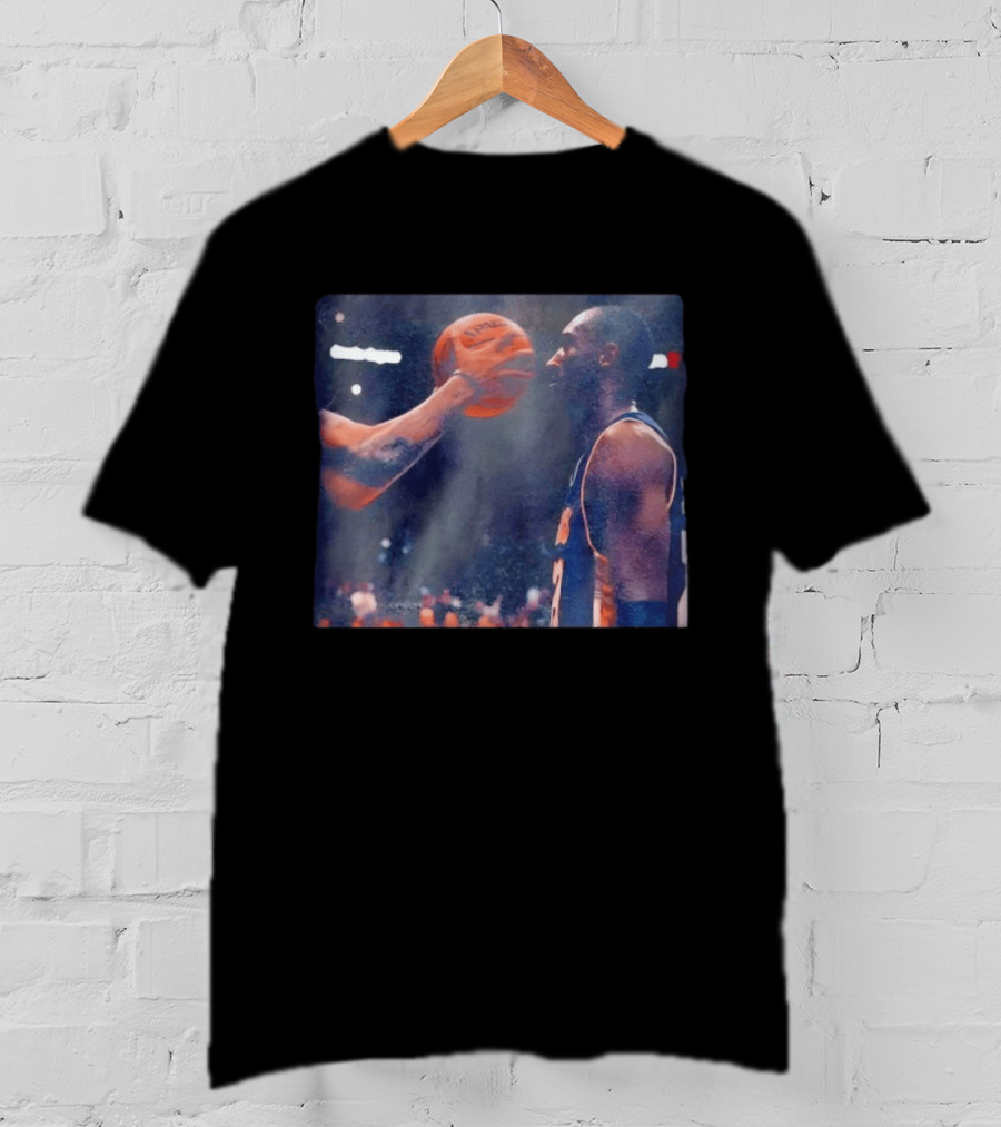 Kobe Bryant Los Angeles Lakers Basketball Legend NBA Iconic Moment T-Shirt