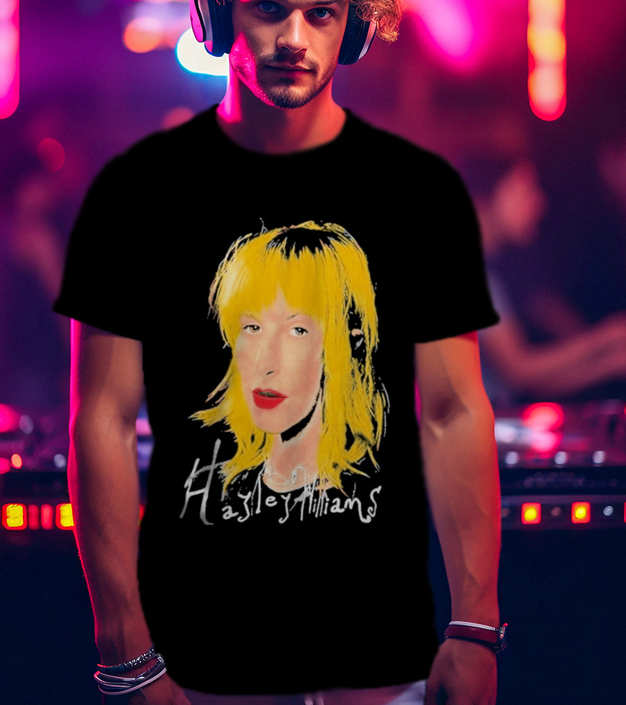 Hayley Williams 2026 Blonde Hair Red Lips T-Shirt