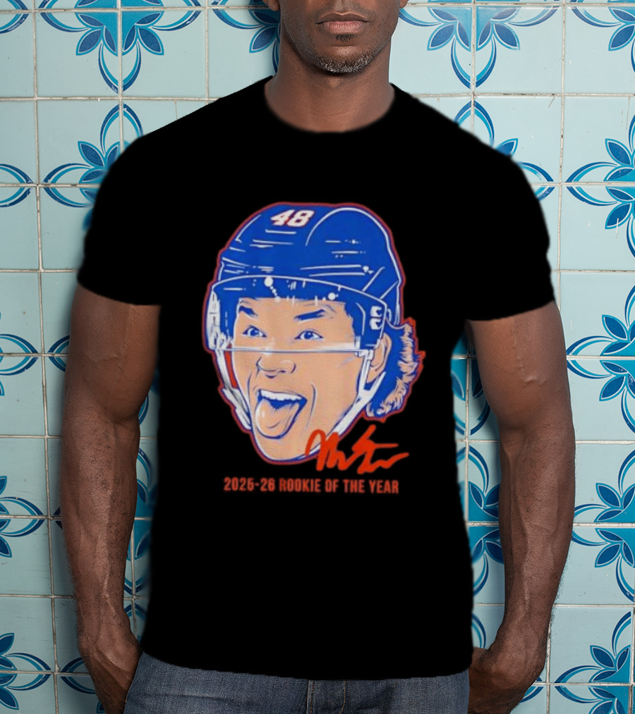 Matthew Schaefer Islanders ROTY 2025 26 Swag Helmet 48 Signature T-Shirt