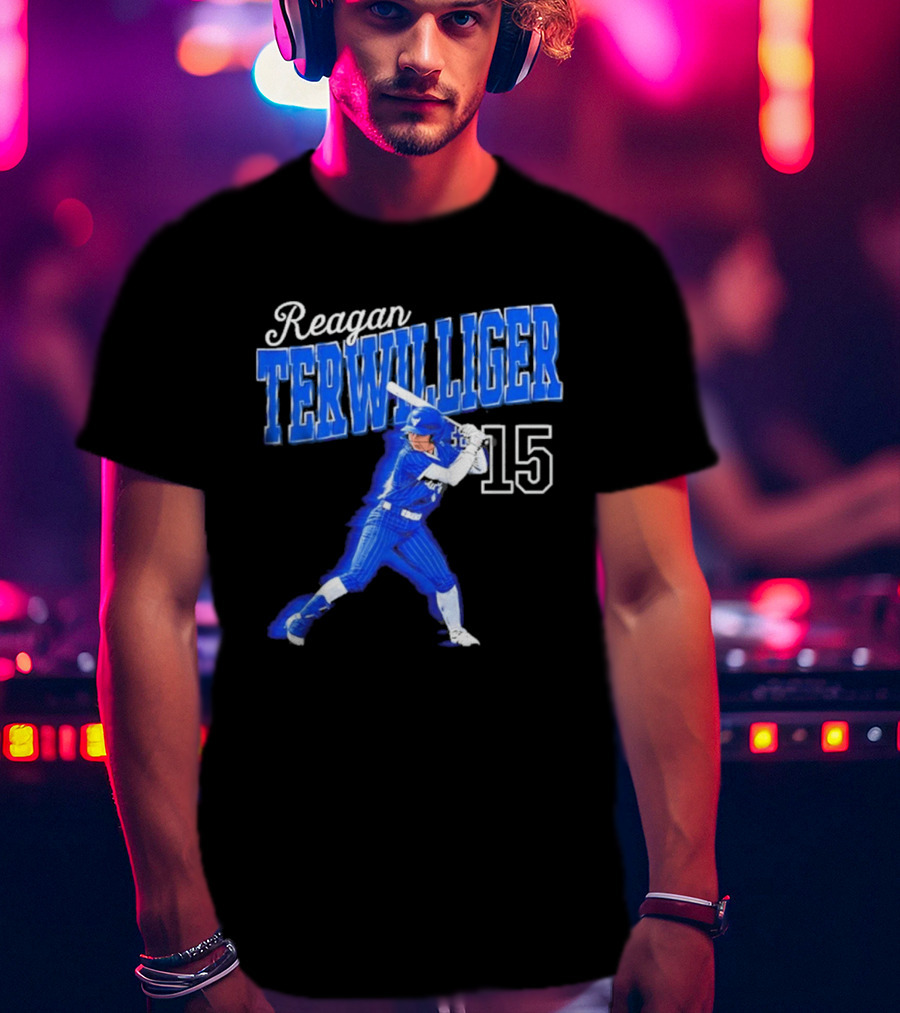 Reagan Terwilliger 15 Buffalo Bulls Softball Player Swing T-Shirt