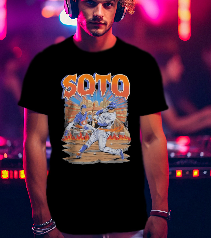 Juan Soto New York Baseball Skyline Battling Legends T-Shirt