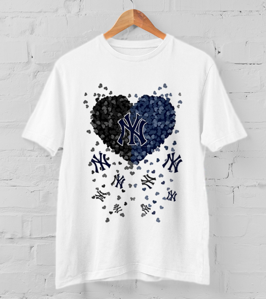 New York Yankees MLB Heart 2026 T-Shirt