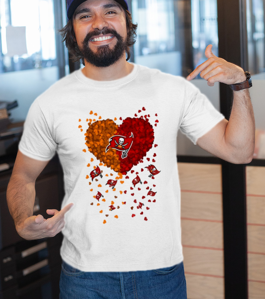 Heart Tampa Bay Buccaneers Football 2026 Iconic Team Spirit T-Shirt