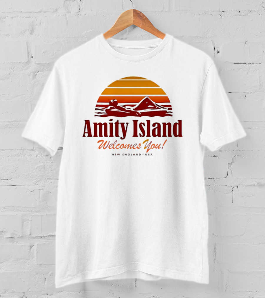 Amity Island Welcomes You New England USA Sunset Scene T-Shirt