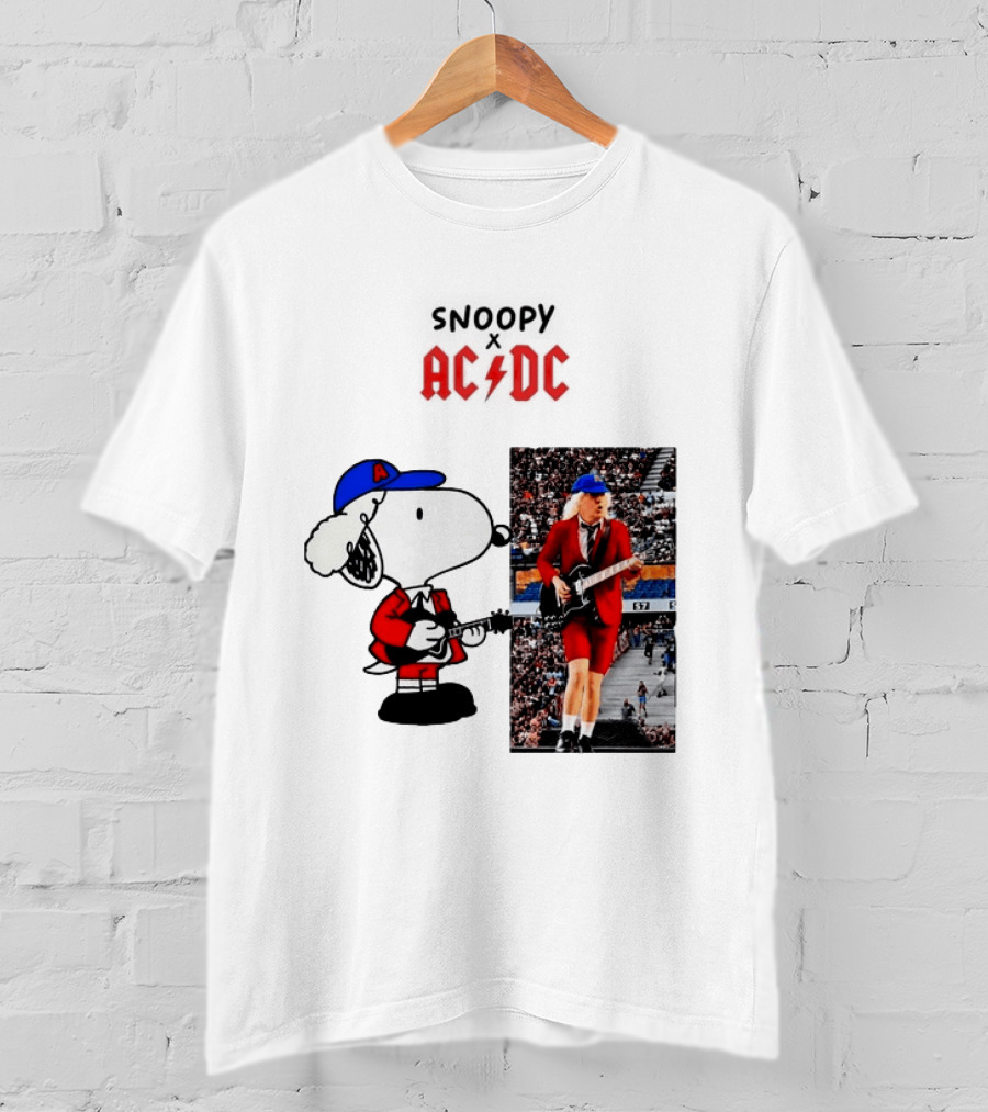 Snoopy Peanuts AC DC Angus Young Rock Concert T-Shirt