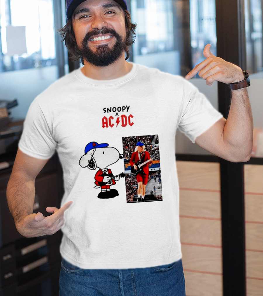 Snoopy Peanuts AC DC Angus Young Rock Concert T-Shirt