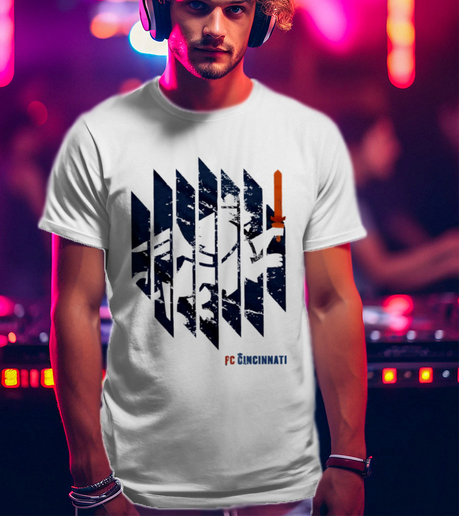 FC Cincinnati Sheared Lion Football Fans Iconic Bold Striped Image T-Shirt