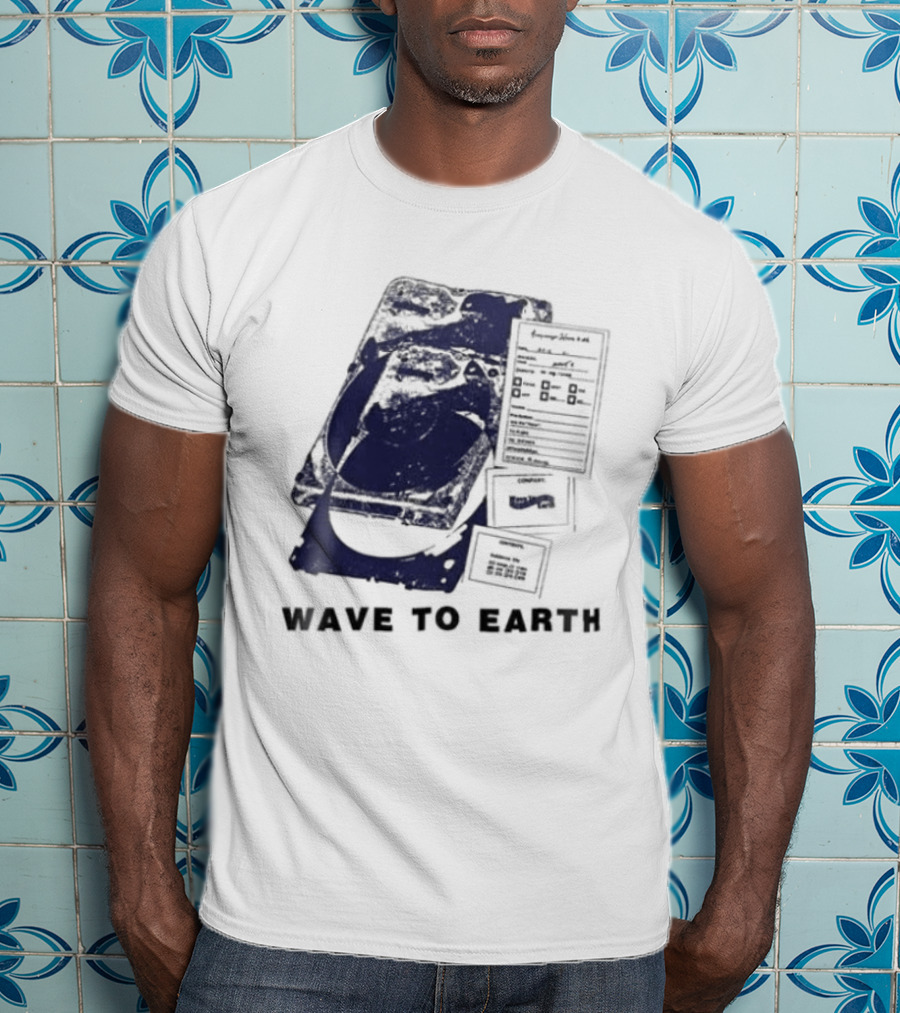 Wave To Earth Vintage Cassette Player Aesthetic T-Shirt