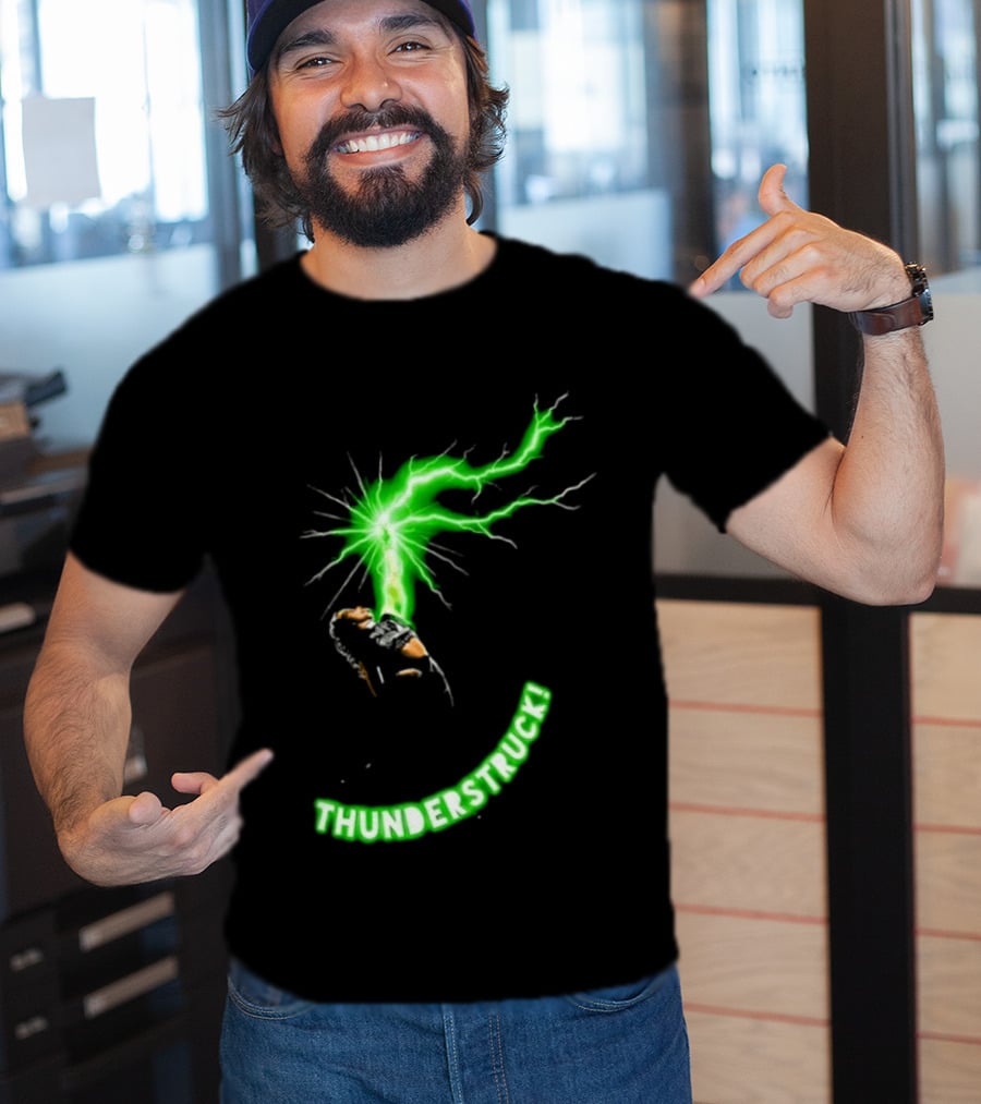 Thunderstruck Green Lightning Female Wrestler Power Burst T-Shirt