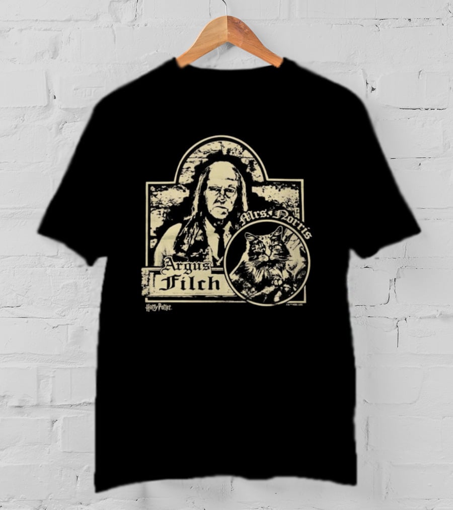 Mr. Argus Filch Và Mrs. Norris Witch World Caretaker And Cat T-Shirt
