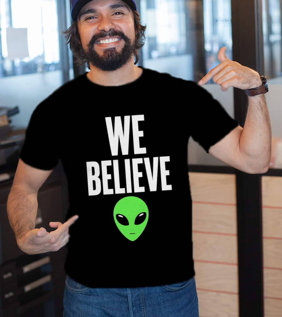 We Believe Alien Green Head Basketball Fans Go Spurs Go T-Shirt
