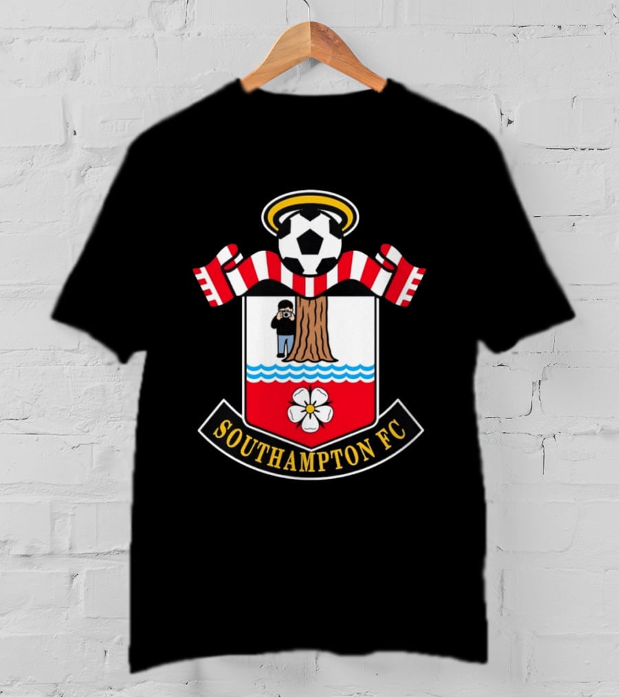 Southampton FC Crest Meme Tree Photographer Football T-Shirt